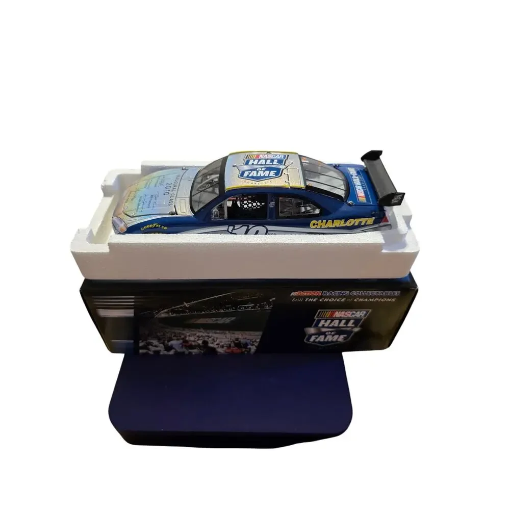 NASCAR Hall of Fame Inaugural Class 2010 Action Platinum 1:24 Diecast